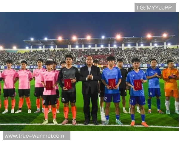 实况足球2014观众热情高涨共同见证足球盛宴的精彩瞬间